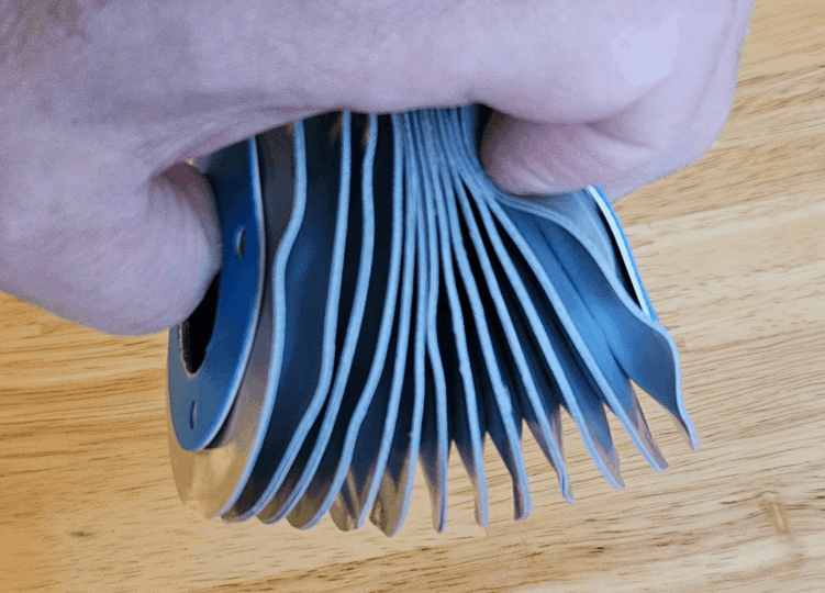 Osłona harmonijkowa średniej wielkości